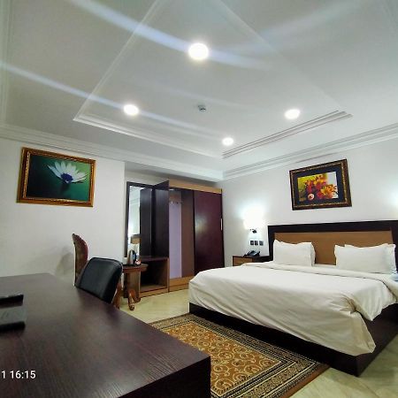 Immaculate Platinum Abuja Exterior foto