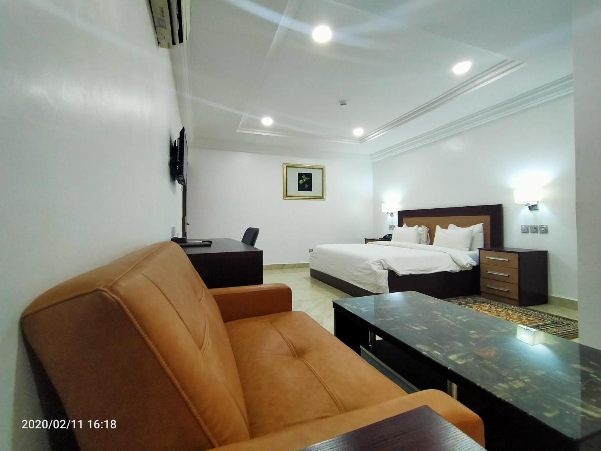 Immaculate Platinum Abuja Exterior foto