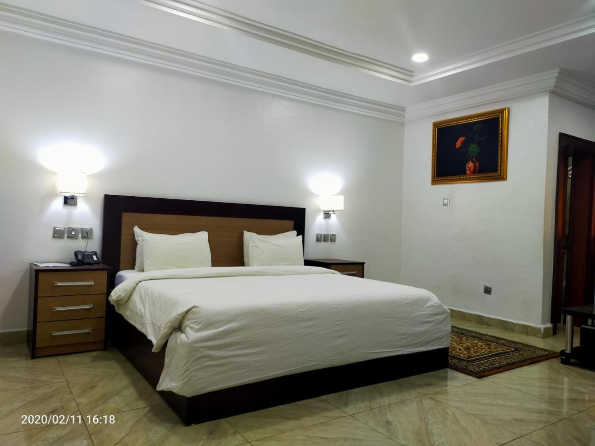 Immaculate Platinum Abuja Exterior foto